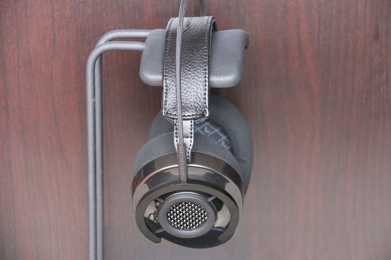 Nighthawk carbon headphones clearance